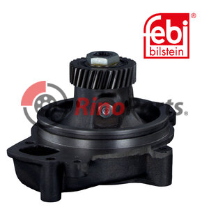 1 375 838 Water Pump with gear and gaskets